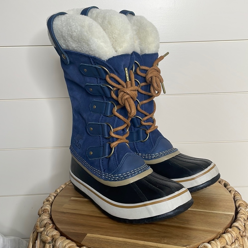 NEW Sorel Joan of Arctic Shearling Size 6.5 Hard to find navy blue color!